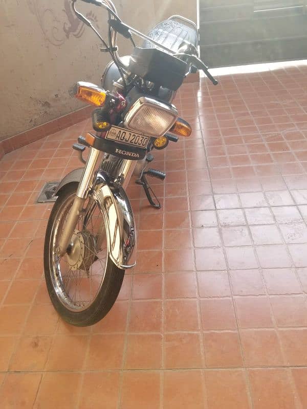 Honda CD70 5