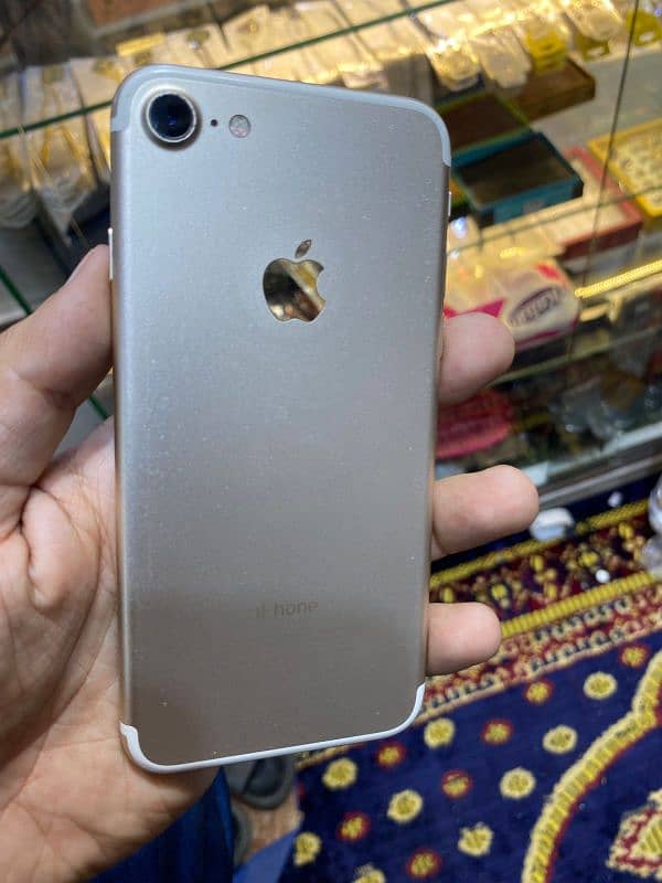 Iphone 7 32 gb PTA Approved 5