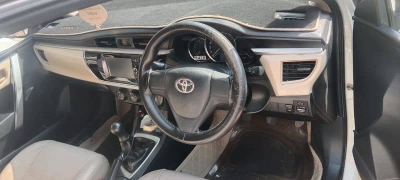 Toyota Corolla GLI 2015 6