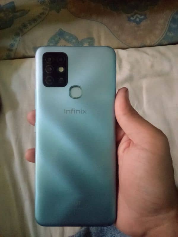 infinix hot 10 6/128 with box and charger pta approved 2