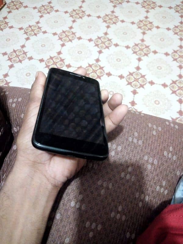 MOTO E4 GOOD CONDITION 7