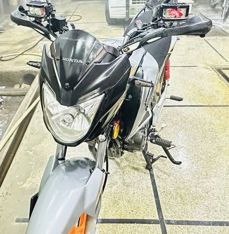 Honda CBR 150R 2023 2