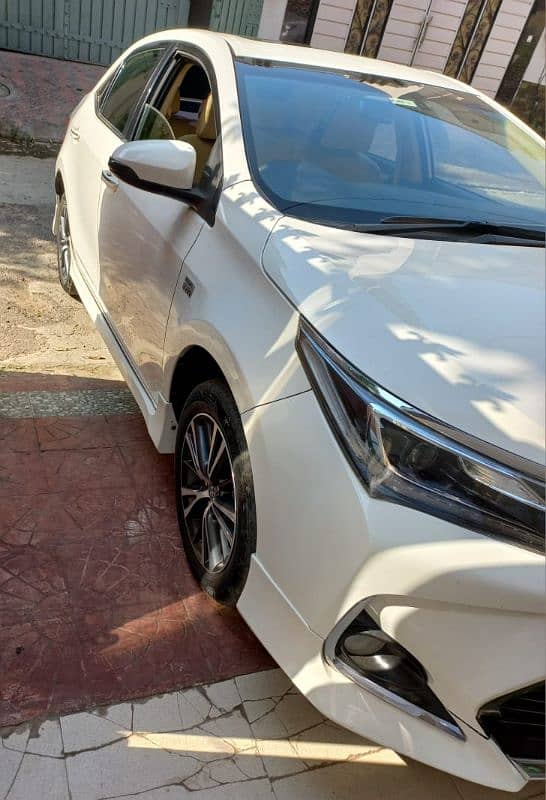 Toyota Corolla Altis 2018 1