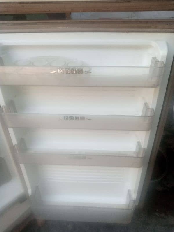 refrigerator in good condition. . . 1