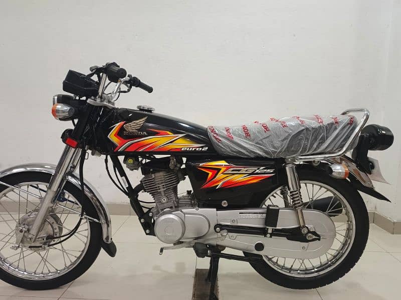 Honda CG 125 2021 Model 3