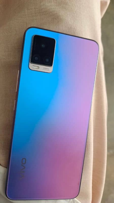 ViVO V20 (8GB-128GB) 1