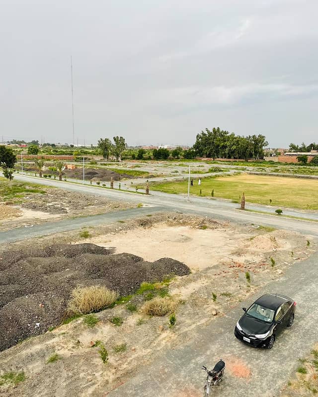 3,4 & 5 Marla LDA Approved Plots on 3.5 Year Easy instalments Near To Bahria Town Lahore 1