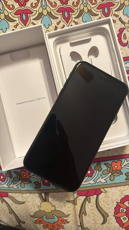 iPhone 11 128gb Non PTA 3