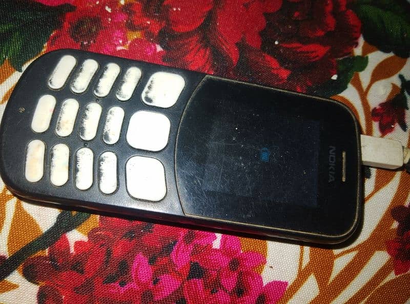 Nokia key pad phone model TA 1017 1