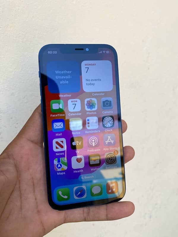 I phone 12 factory unlock (64)gb condition 10/9 5