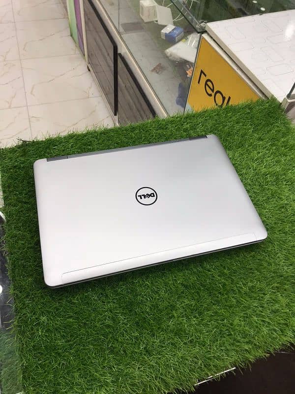 Dell latitude core i7 4th generation 8gb ram 256 SSD laptop for sale 1