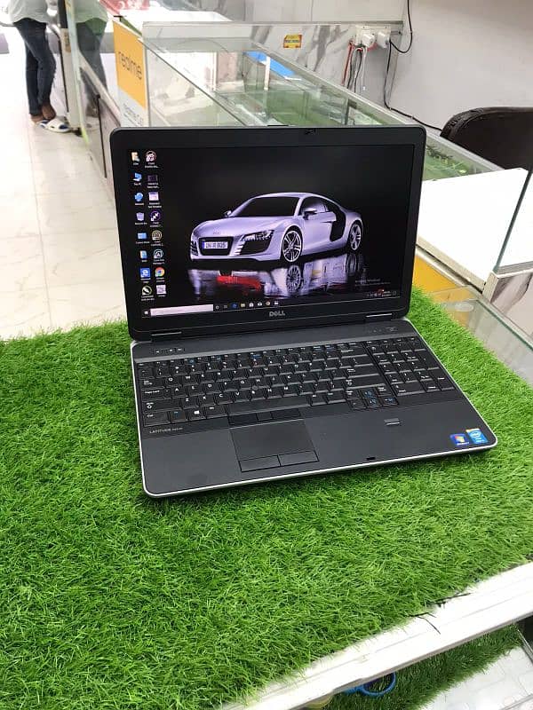 Dell latitude core i7 4th generation 8gb ram 256 SSD laptop for sale 2