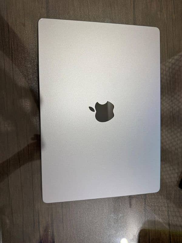 MacBook Pro 2023 (M2 Pro, 16GB, 512GB) – Great Condition, Minor Dent 1