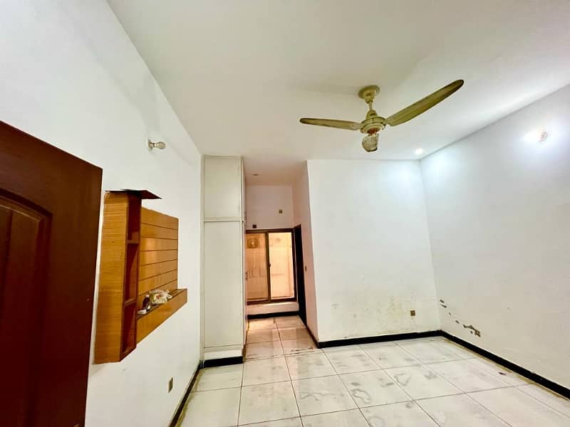 8 MARLA FULL HOUSE FOR SALE WITH GAS IN CDA APPROVED SECTOR F 17 MPCHS ISLAMABAD 14