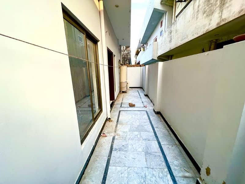 8 MARLA FULL HOUSE FOR SALE WITH GAS IN CDA APPROVED SECTOR F 17 MPCHS ISLAMABAD 16