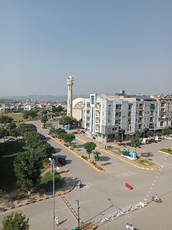 8 MARLA FULL HOUSE FOR SALE WITH GAS IN CDA APPROVED SECTOR F 17 MPCHS ISLAMABAD 46