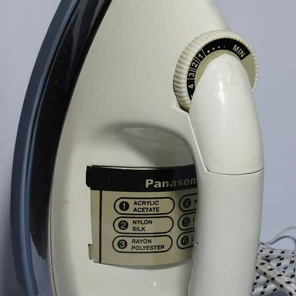 400Watt Automatic Panasonic lron Best
quality iron, White Low Voltage 5