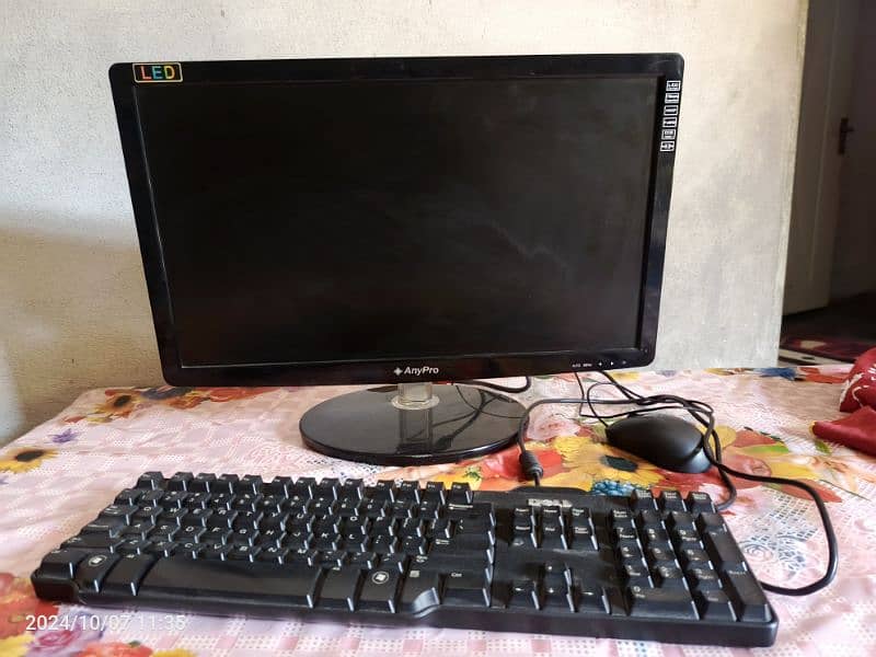 Gaming Pc, Computer 2nd generation With extra Large Led Full set-up 7