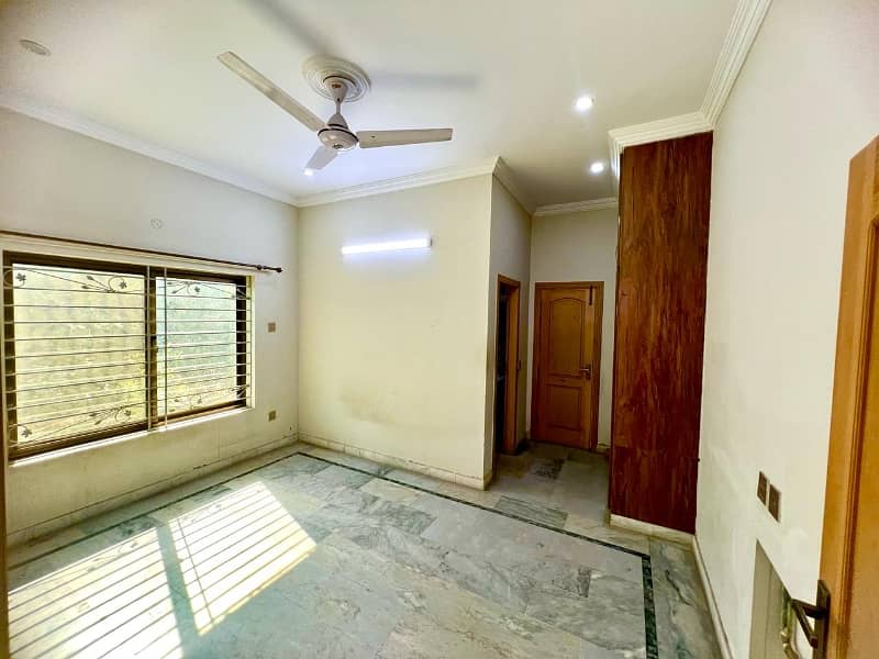 10 MARLA FULL HOUSE FOR RENT WITH GAS IN CDA APPROVED SECTOR F 17 MPCHS ISLAMABAD 15