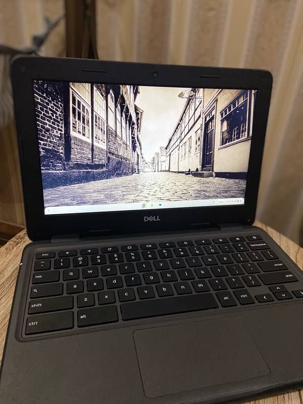 Dell 3180 Chromebook 0