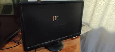 HP 19 inch monitor