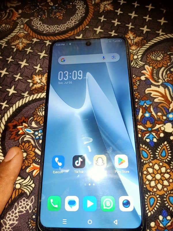 infinix hot 40 8 month warranty 8 plus 8 256 GB urgent for sale 1