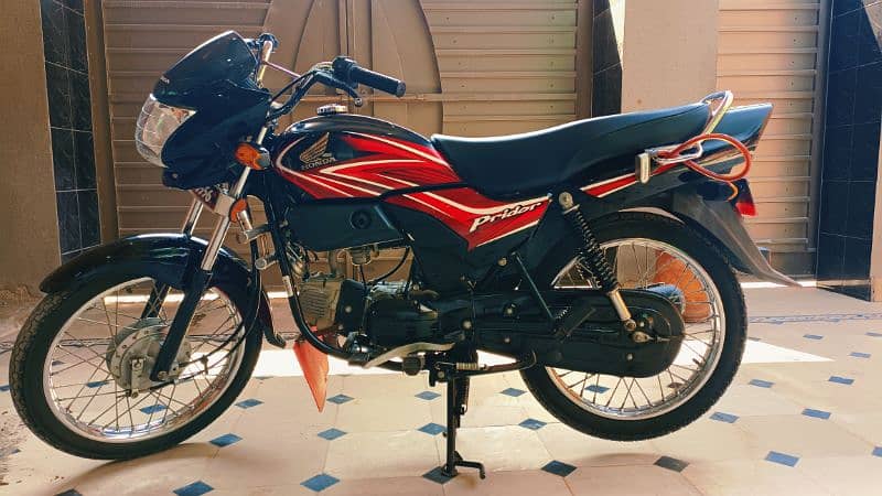 honda pridor | black colour | 2020 model 4