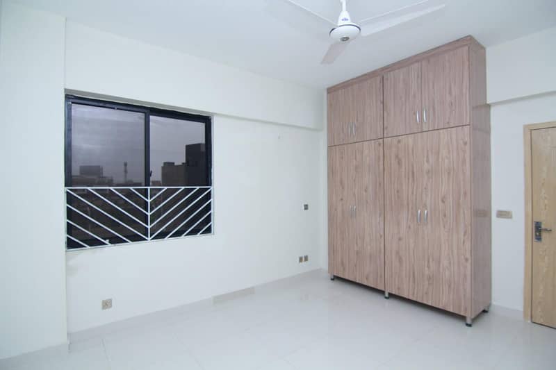 Big Siza 2 Bed Apartment For Rent In DHA Phase 2 Defense Residency 11