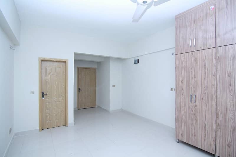 Big Siza 2 Bed Apartment For Rent In DHA Phase 2 Defense Residency 23