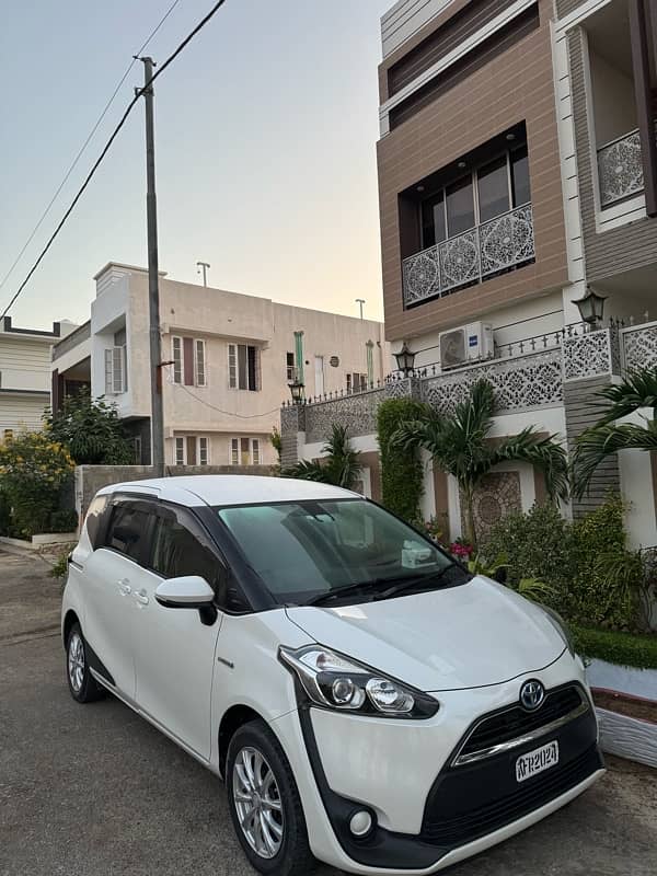 Toyota Sienta 2017 2