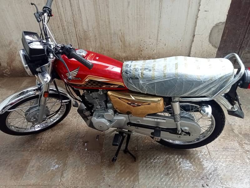 Honda CG 125 2024 6