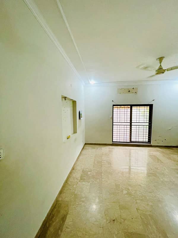 1 Kanal Upper Portion Available For Rent In Pcsir Staf 5