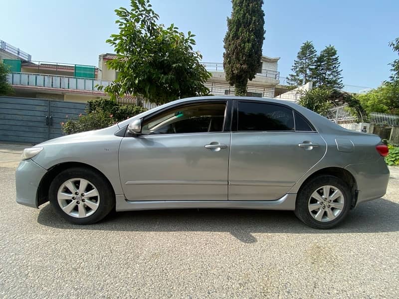 Toyota Corolla Altis 2008 3