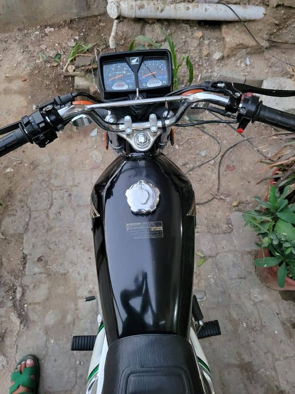 cg125 special edition black colour karachi nmber 5