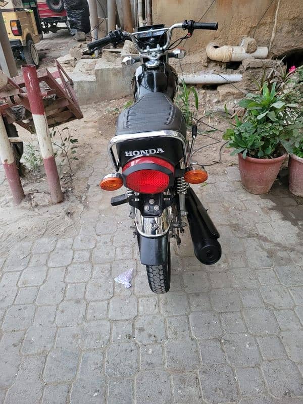 cg125 special edition black colour karachi nmber 12