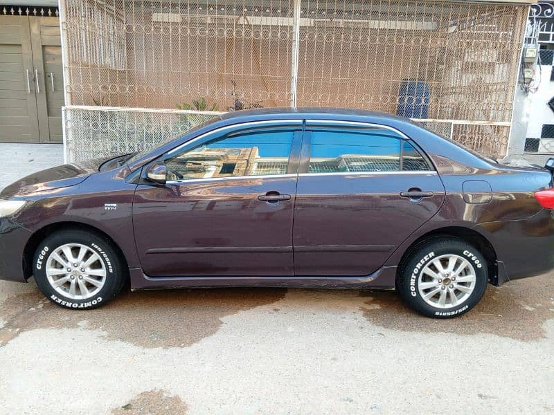 Toyota Corolla Altis 2012 3