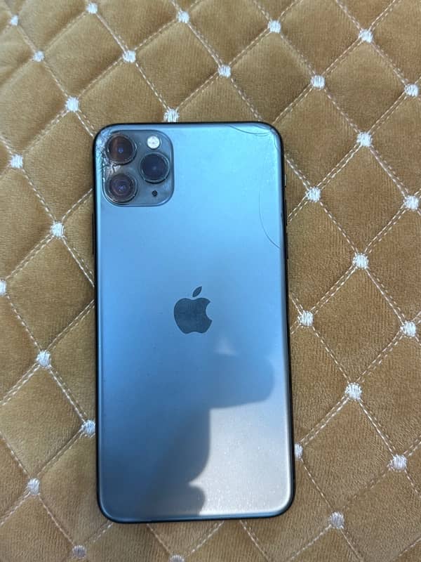 iphone 11 pro max 2