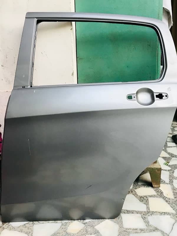 Suzuki Cultus new shape Left side Door. 0