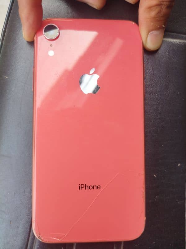 iPhone XR 64 GB non PTA 5