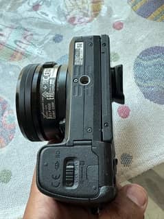 Sony A6400 with 16-50 lens very good condition 9/10