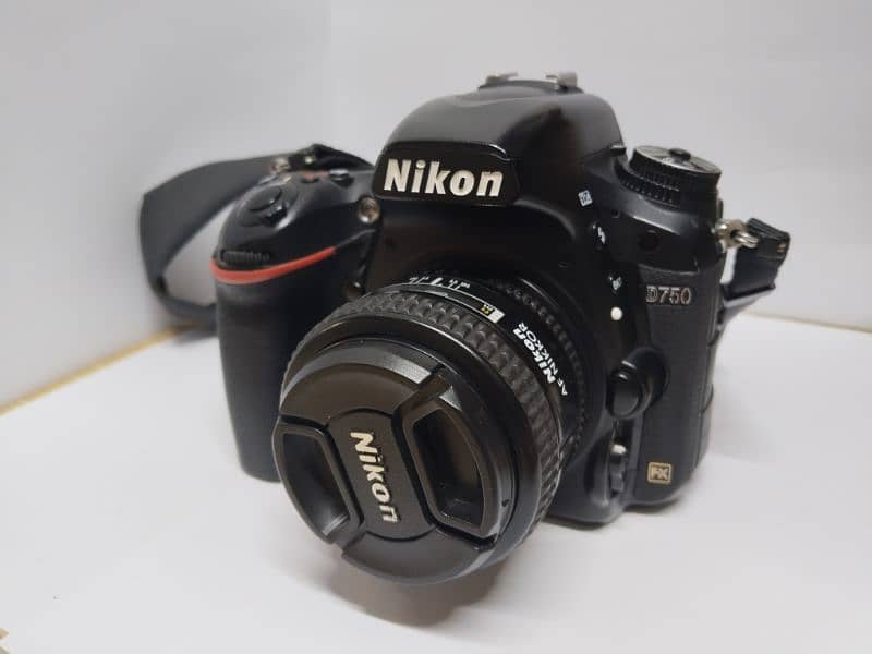 Nikon D750 Fulframe with 50mm 1.4 lens 0