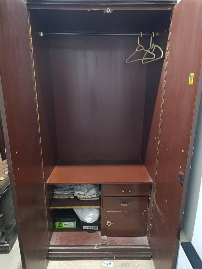 wardrobe with dressing 1