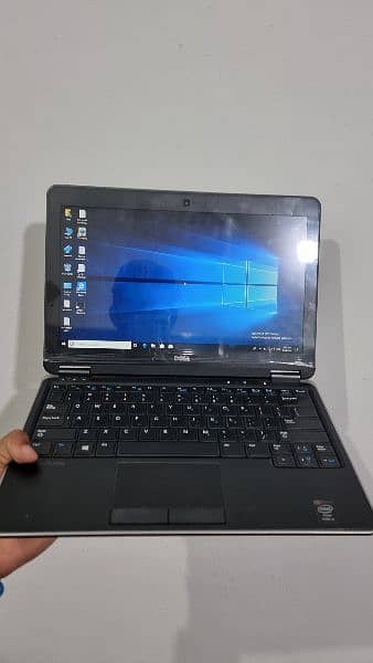 Dell lattitude E7240 0