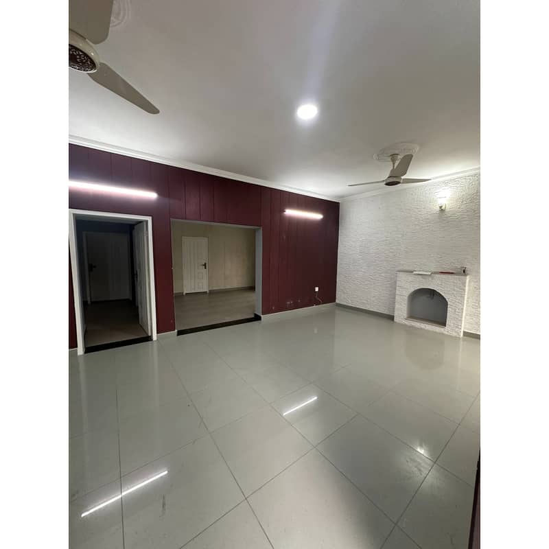 1 Kanal Full House Available For Rent In G-10 9