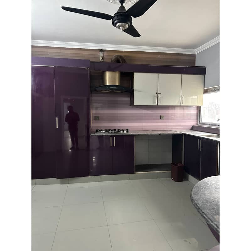 1 Kanal Full House Available For Rent In G-10 12