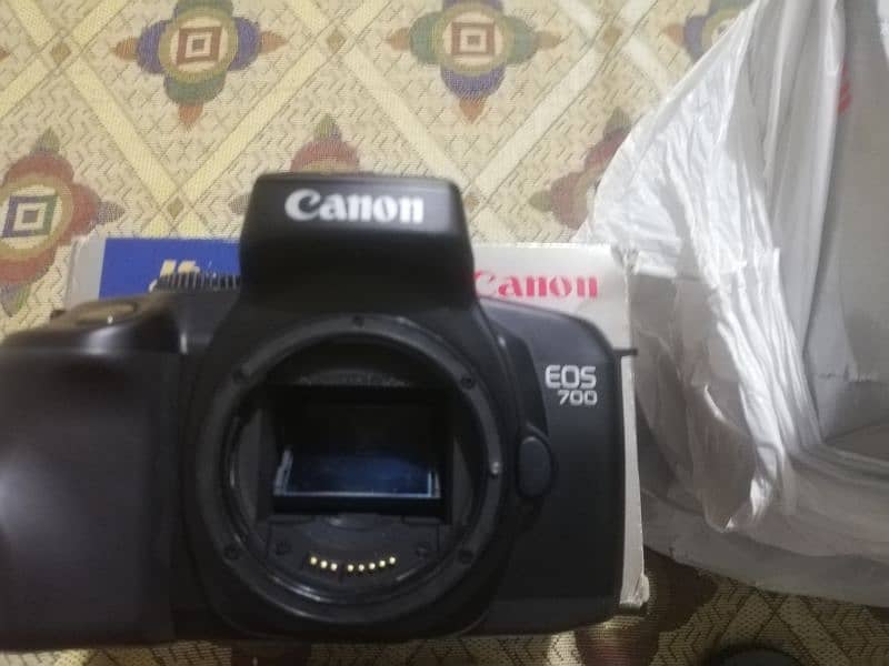 Canon camara Eos 700 Ef 35-80mm f/4-5.6 power zoom ( 03024027208 ) 9