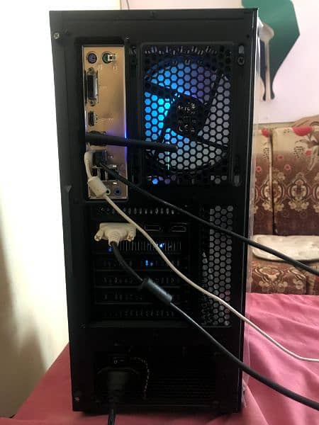 Gaming PC Ryzen 5 2600 Condition 9/10 2