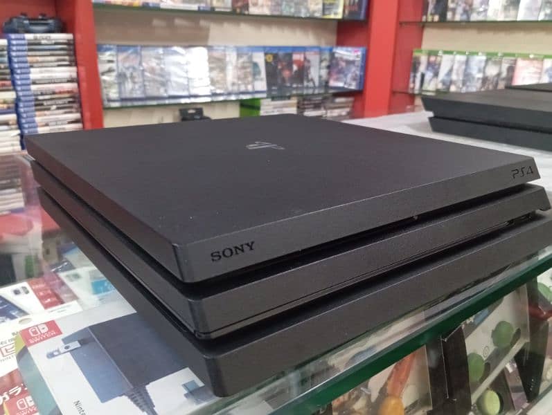 PS4 pro 1 TB 1