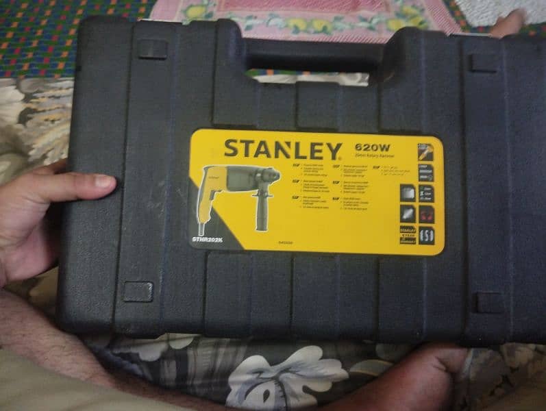 Stanley drill machine 0