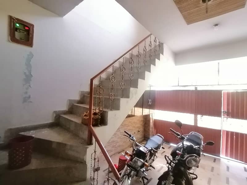 Single Storey 6 Marla House For rent In Marghzar Officers Colony Marghzar Officers Colony 22